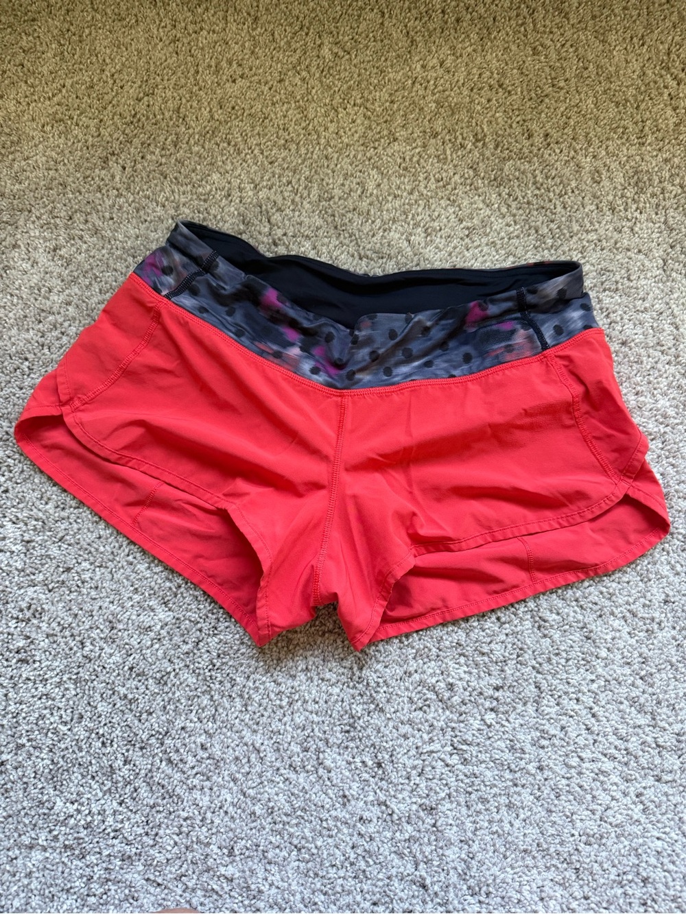 Lululemon Speed Up Short 2.5 inch Inseam